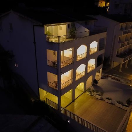 Apartments Larus Baska Voda Exterior photo